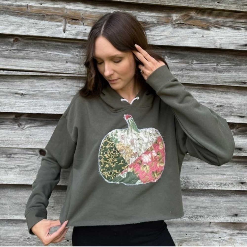 Handmade Quilted Pumpkin Hoodie Fall Autumn Halloween Art to Wear Wild Fable - Picture 1 of 8
